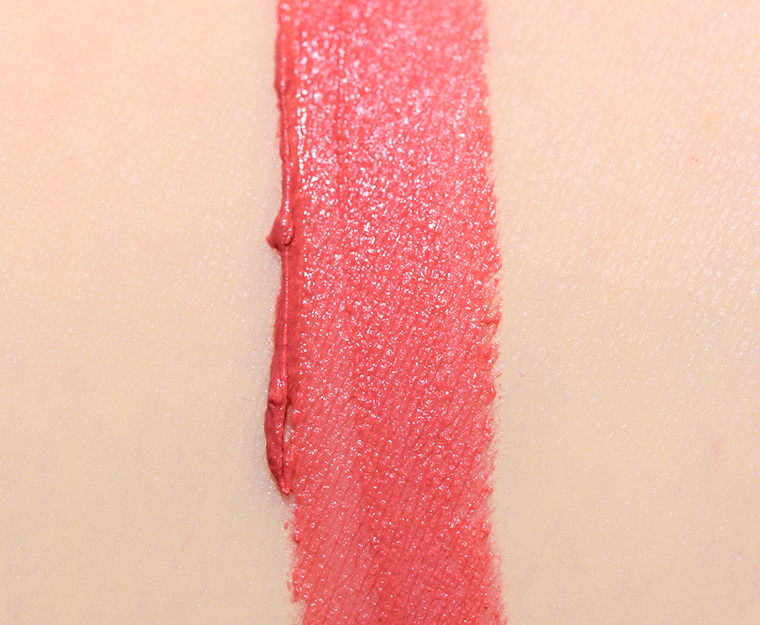 <p class="text-center">MAC Fortune Tell Me Powder Kiss Liquid Lipcolour</p>
