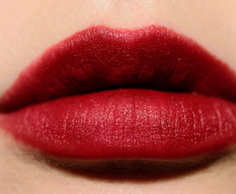<p class="text-center">MAC Token of Affection Powder Kiss Liquid Lipcolour</p>