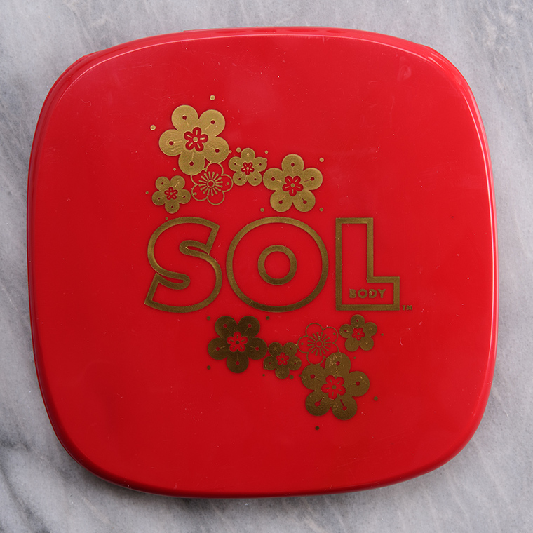 Sol Body Lunar or Later Shimmering Body Powder