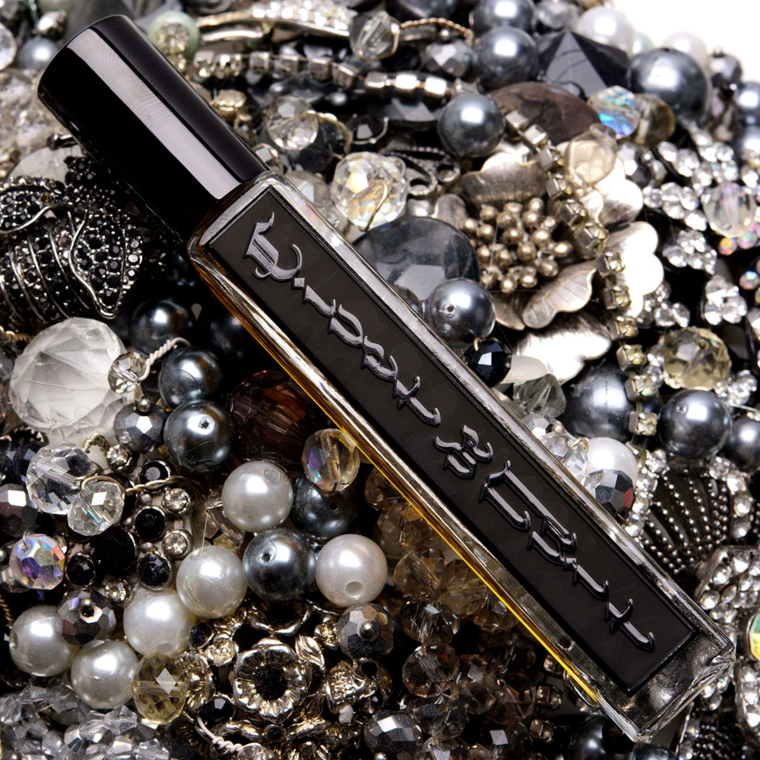 Areej Le Dore Civet de Nuit Perfume Review