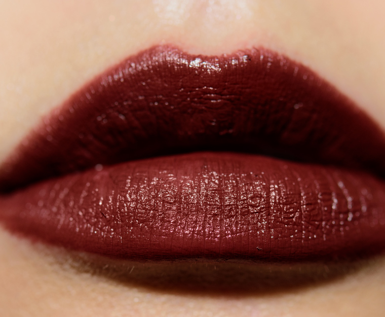 <p class="text-center">Fenty Beauty Flaunty Auntie Icon Semi-Matte Lipstick</p>
