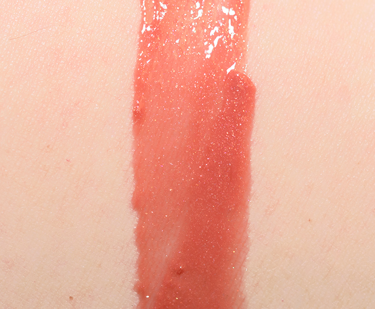 <p class="text-center">Makeup by Mario Bronze Glow MoistureGlow Plumping Lip Serum</p>