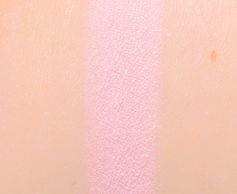 <p class="text-center">By Beauty Bay Angel Eyeshadow</p>