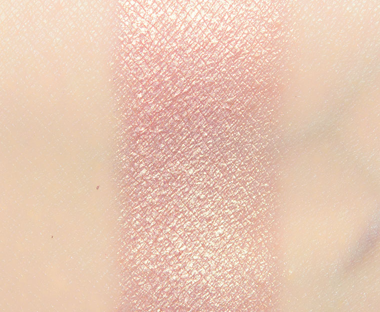 <p class="text-center">By Beauty Bay Chandelier Eyeshadow</p>