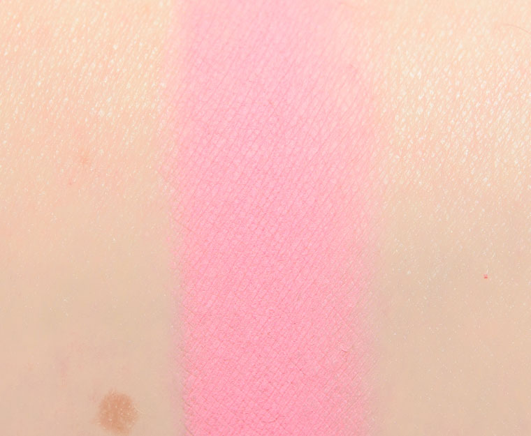 <p class="text-center">By Beauty Bay Handkerchief Eyeshadow</p>