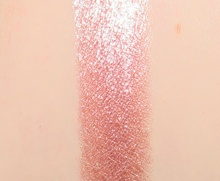 <p class="text-center">By Beauty Bay Pillow Eyeshadow</p>