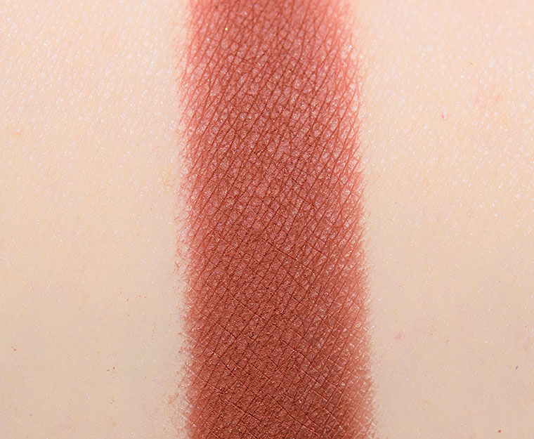 <p class="text-center">Byredo Burnt Umber Eyeshadow</p>