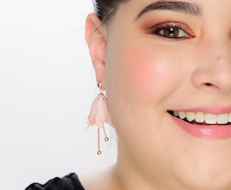 MAC Peaches 'n' Dreams Glow Play Blush