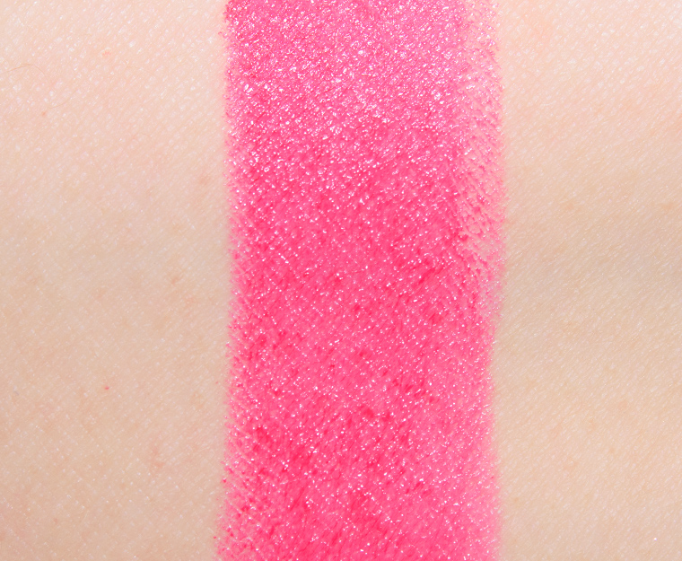 <p class="text-center">MAC Cheery Cherry Love Me Lipstick</p>
