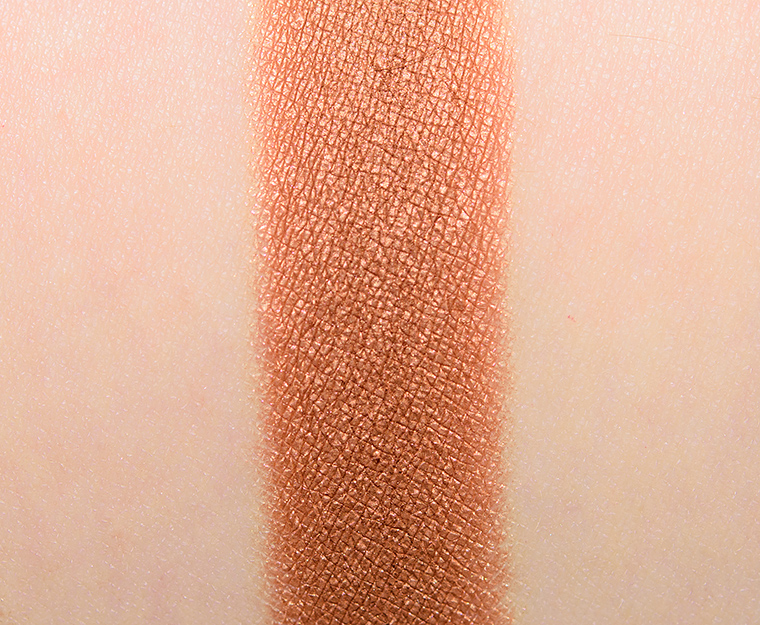 <p class="text-center">Dior Bayadere #4 High Colour Eyeshadow</p>