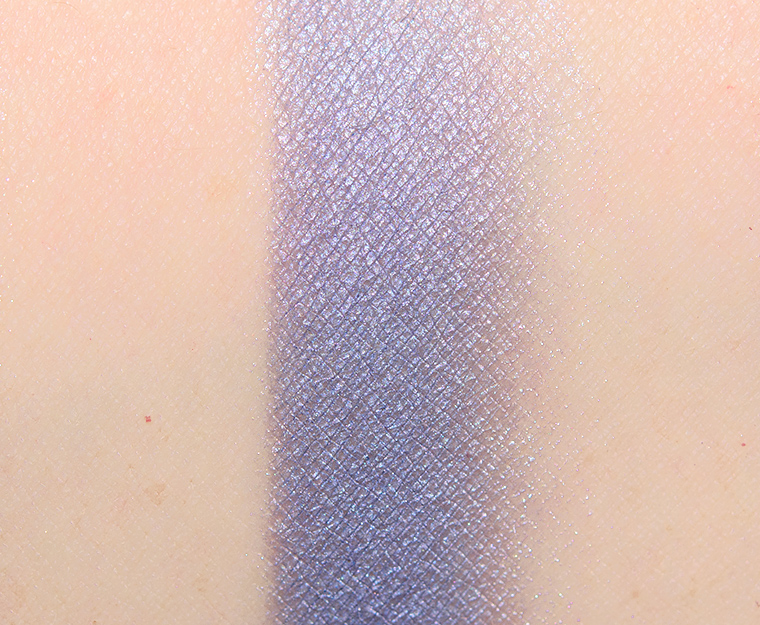 <p class="text-center">Dior Blue Velvet #2 High Colour Eyeshadow</p>