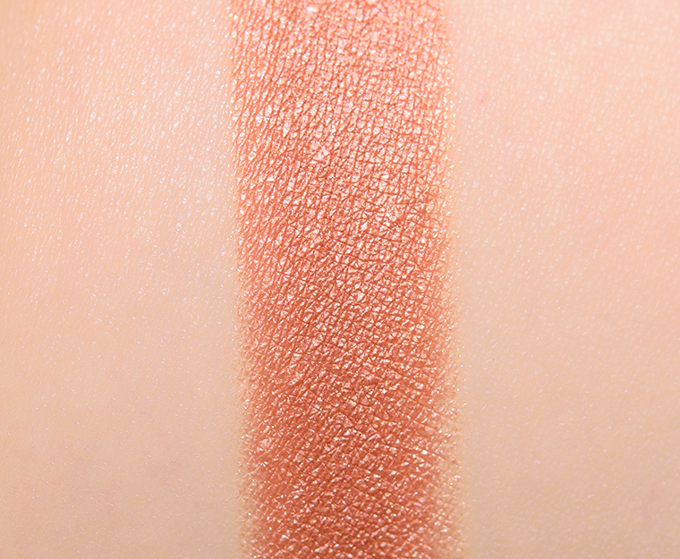 <p class="text-center">Dior Riviera #1 High Colour Eyeshadow</p>
