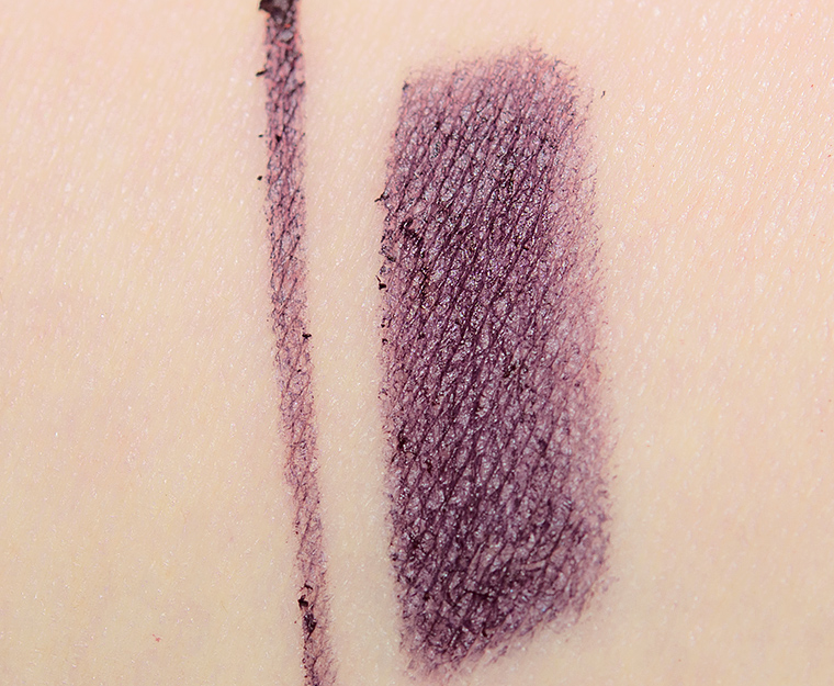 <p class="text-center">MAC Graphic Content Colour Excess Gel Pencil Eye Liner</p>