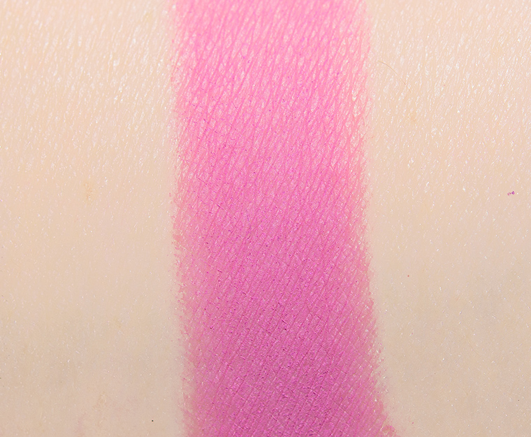 <p class="text-center">Lethal Cosmetics Dahlia Pressed Powder Shadow</p>