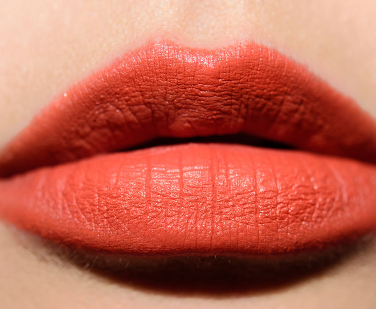 <p class="text-center">MAC Sorry Not Sorry Powder Kiss Velvet Blur Slim Stick</p>