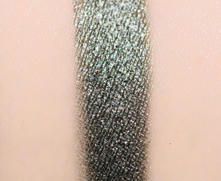<p class="text-center">Sydney Grace Delicate Design Pressed Pigment Shadow</p>