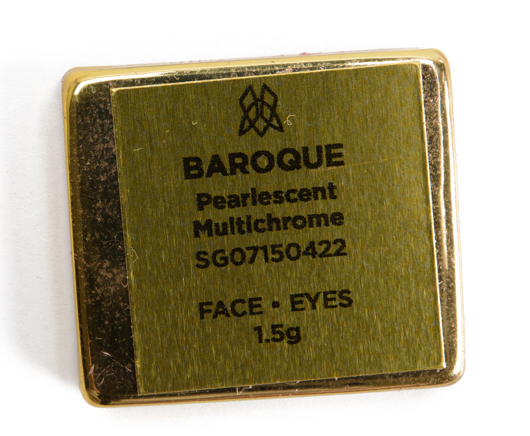 Clionadh Baroque Pearlescent Multichrome Eyeshadow