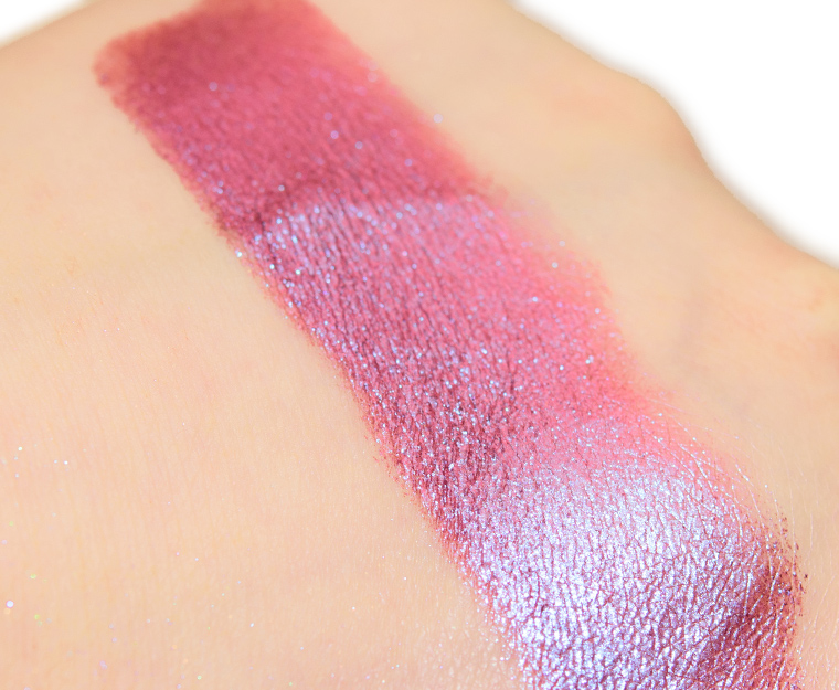 Clionadh Coat of Arms Hybrid Multichrome Eyeshadow