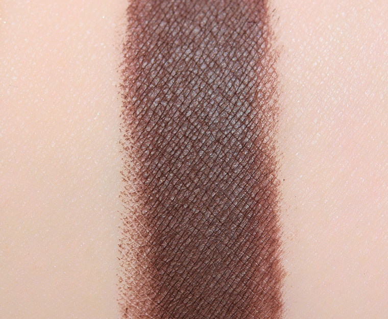 <p class="text-center">Dior Mirror Mirror #5 High Colour Eyeshadow</p>