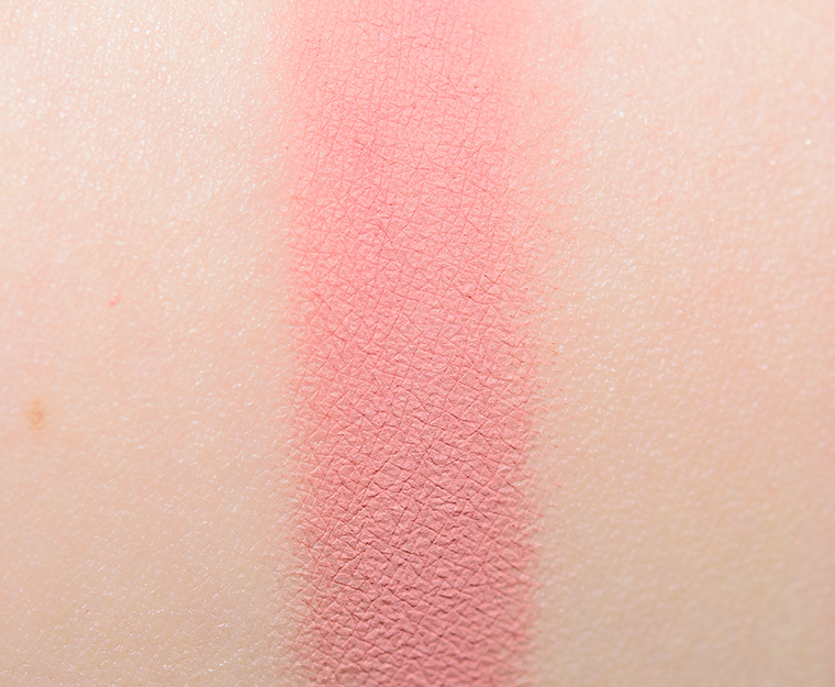 <p class="text-center">Give Me Glow Are You Still Watching Matte Pressed Shadow</p>