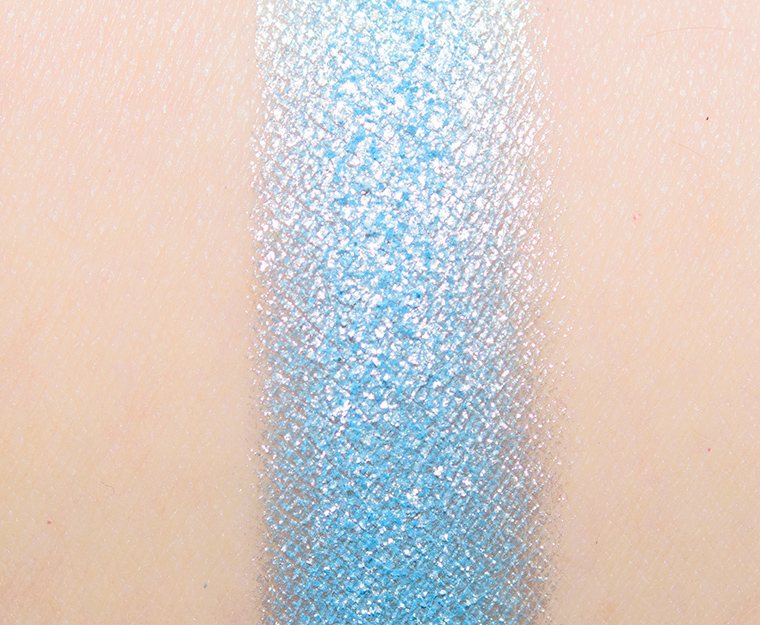 <p class="text-center">Give Me Glow Break the Ice Foiled Pressed Shadow</p>