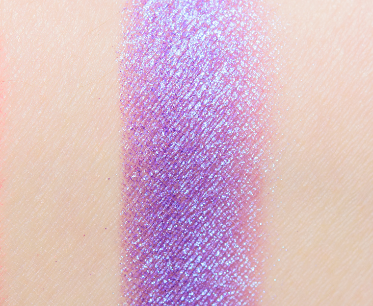 <p class="text-center">Give Me Glow Coven Confessions Foiled Pressed Shadow</p>
