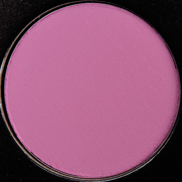 <p class="text-center">Give Me Glow Hangry Matte Pressed Shadow</p>