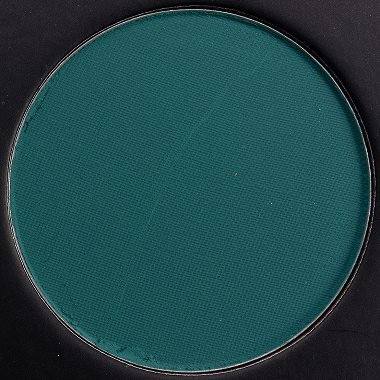 <p class="text-center">Give Me Glow Let Me Spell It Out for You Matte Pressed Shadow</p>
