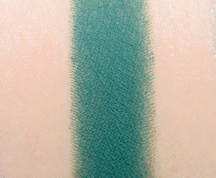 <p class="text-center">Give Me Glow Let Me Spell It Out for You Matte Pressed Shadow</p>