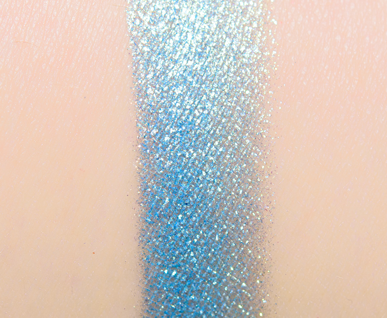 <p class="text-center">Give Me Glow Ocean Water Foiled Pressed Shadow</p>