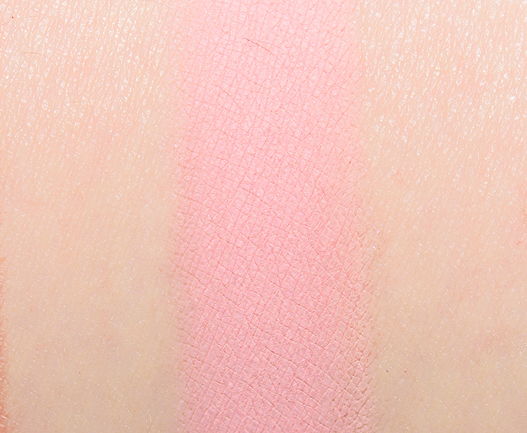 <p class="text-center">Give Me Glow Spill the Tea Rose Matte Pressed Pigment</p>