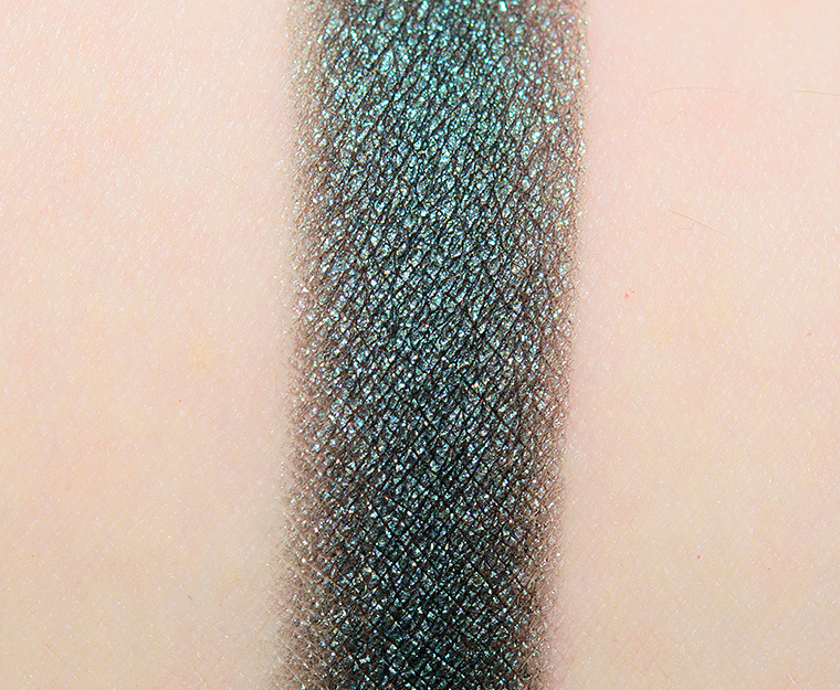 <p class="text-center">Moira Cosmos Lucent Cream Shadow</p>