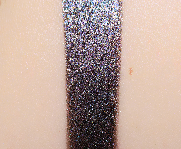 <p class="text-center">Moira Nimbus Lucent Cream Shadow</p>