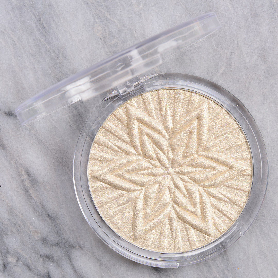 <p class="text-center">Moira Sweet Champagne Sun Glow Face and Body Highlighter</p>
