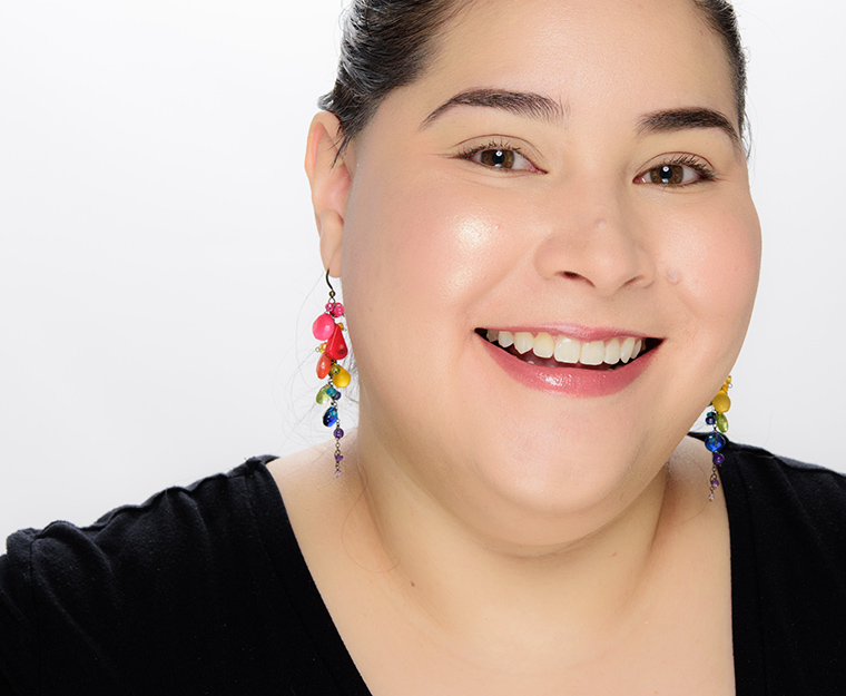 Moira Sweet Champagne Sun Glow Face and Body Highlighter