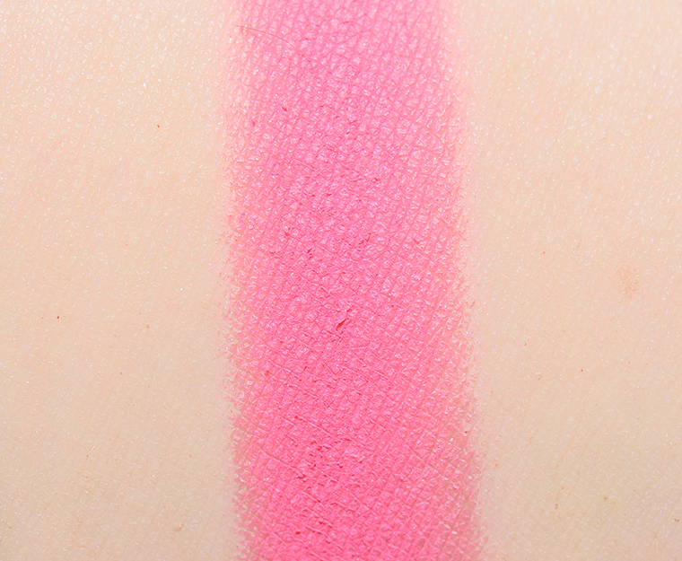 <p class="text-center">Pat McGrath Venusian Peony EYEdols Eyeshadow</p>