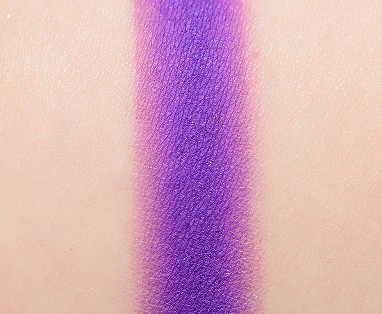 <p class="text-center">Pat McGrath Violet Vixen EYEdols Eyeshadow</p>