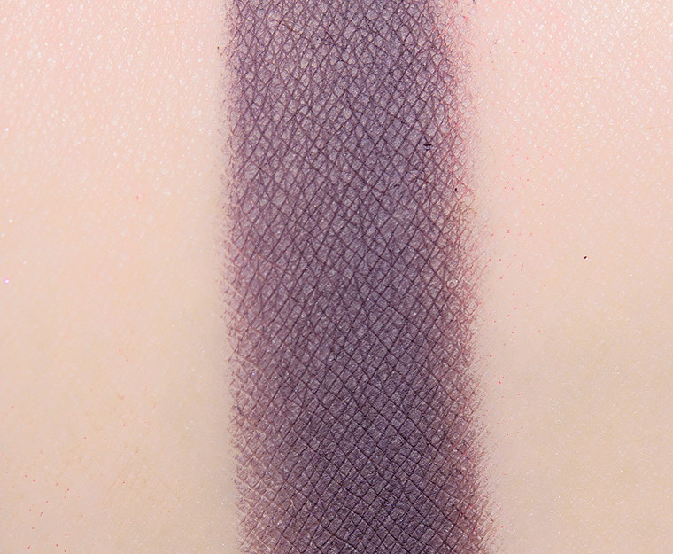 <p class="text-center">Kaleidos Flowing Haze (Accentuate) Eyeshadow</p>