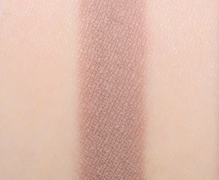 <p class="text-center">Kaleidos Flowing Haze (Base) Eyeshadow</p>