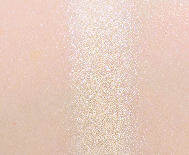 <p class="text-center">Urban Decay Moonsand 24/7 Eyeshadow</p>