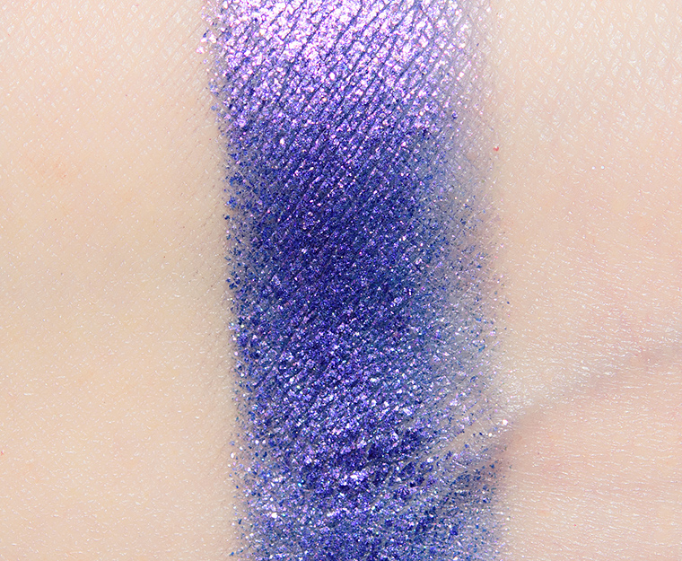 <p class="text-center">Glamlite Creeps and Crawls #1 Eyeshadow</p>