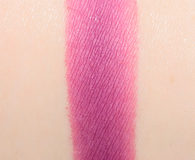 <p class="text-center">Glamlite Creeps and Crawls #7 Eyeshadow</p>