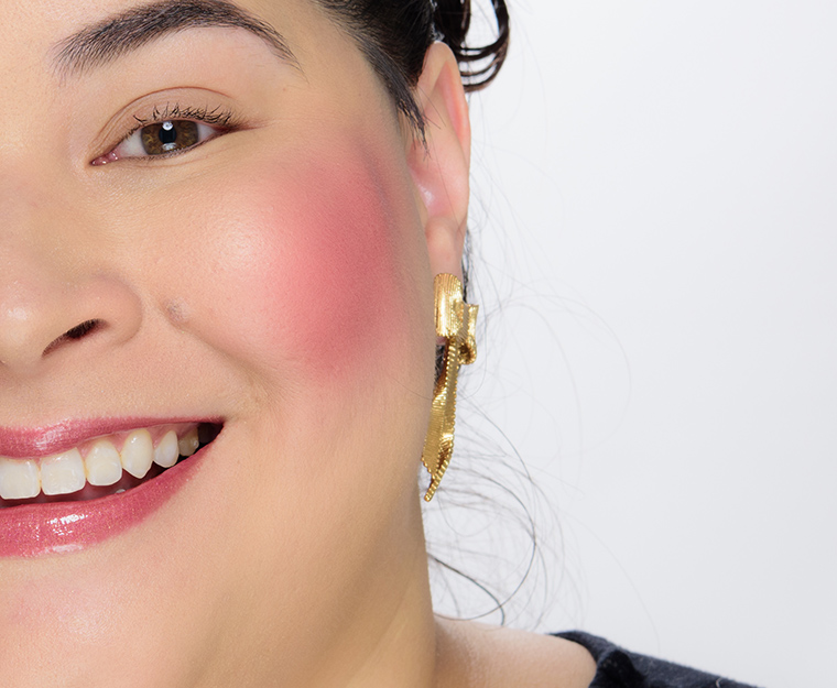 Benefit Moone WANDERful World Silky-Soft Powder Blush
