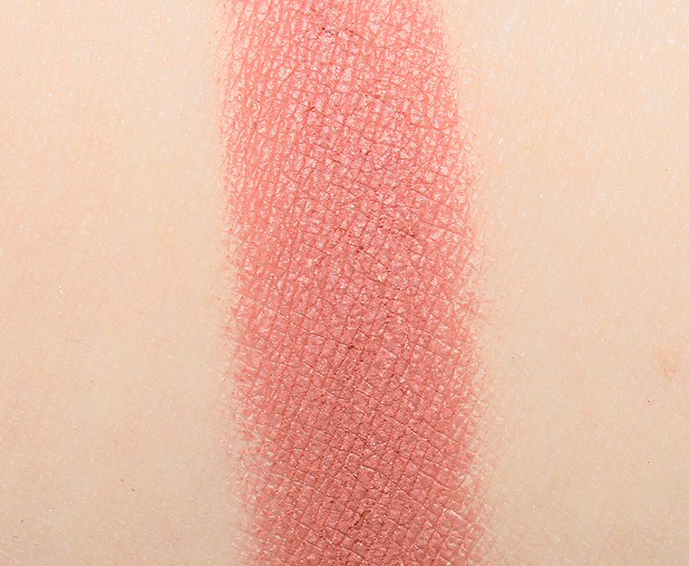 <p class="text-center">Lisa Eldridge Cherubim Velvet Eyeshadow</p>