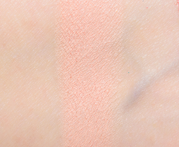 <p class="text-center">Lisa Eldridge Tea Room Velvet Eyeshadow</p>