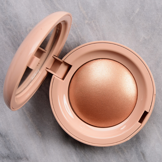 Rare Beauty Flaunt Positive Light Silky Touch Highlighter