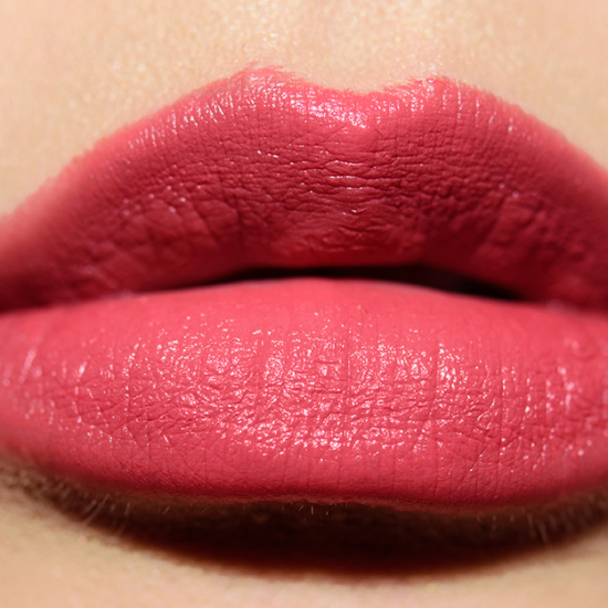 Chanel Essentielle (63) Rouge Allure Velvet