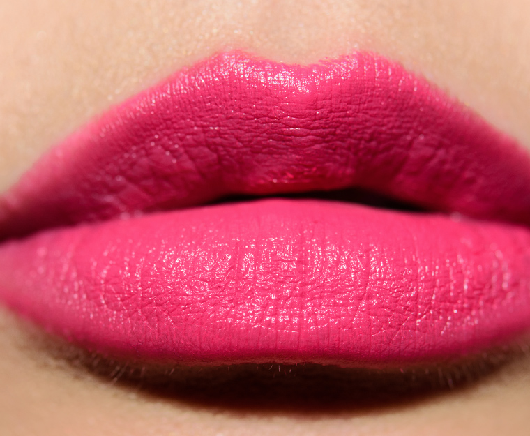 <p class="text-center">Chanel Intense (45) Rouge Allure Velvet</p>