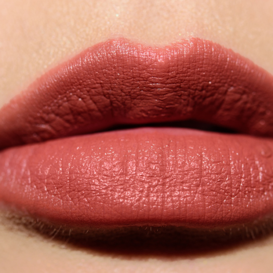 Chanel Intuitive (61) Rouge Allure Velvet