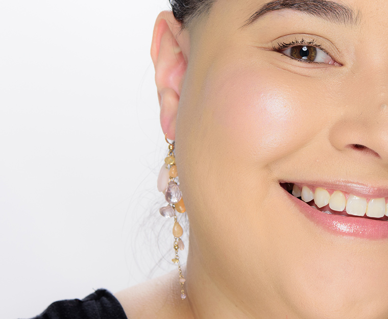 Charlotte Tilbury Moonlit Glow Glow Glide Face Architect Highlighter
